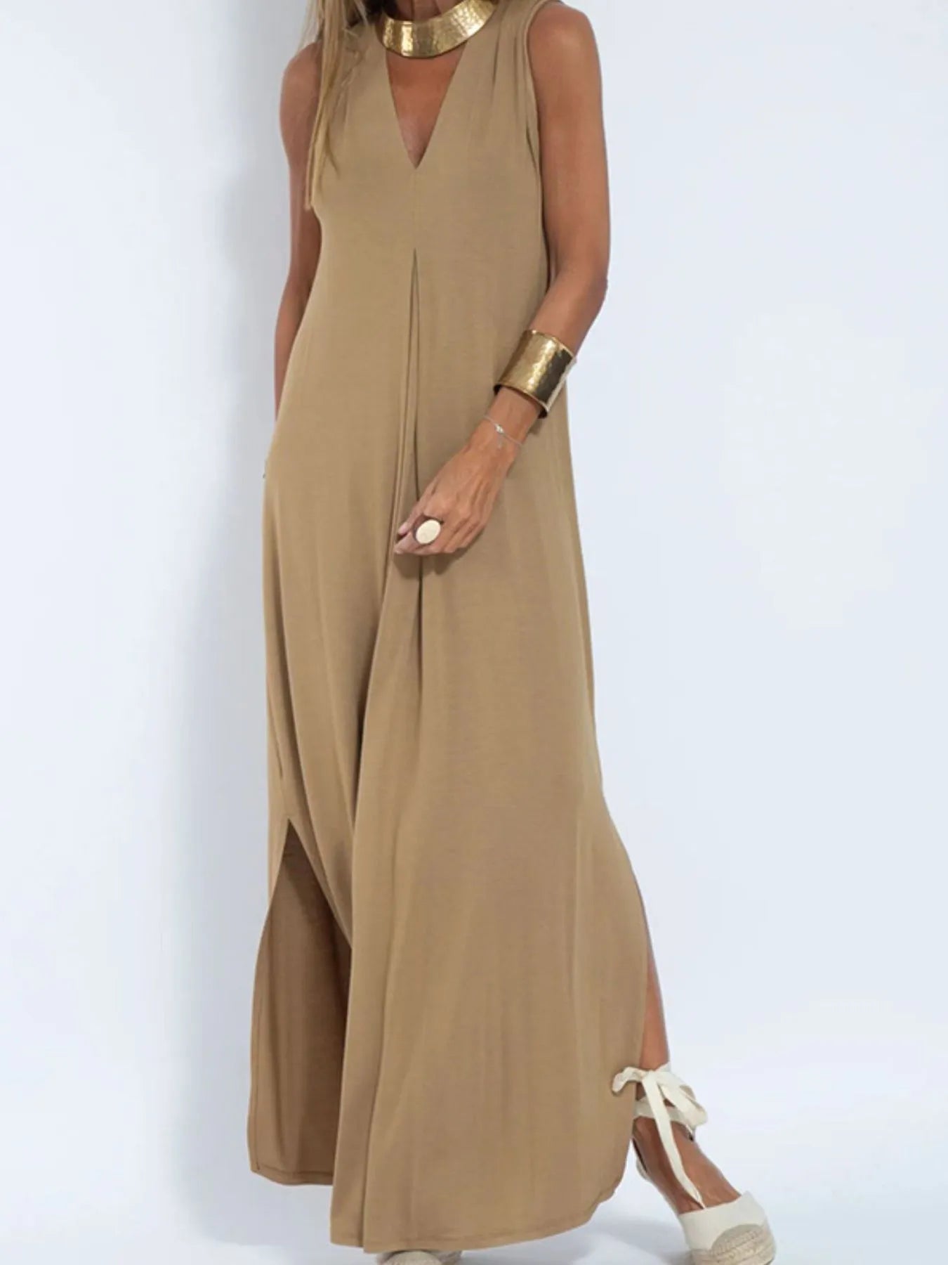 Maxi Dress Without Sleeves with V-Neck and Slit Plus Sizes