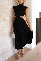 Quincy | Midi Dress with Cut-Out and Pockets