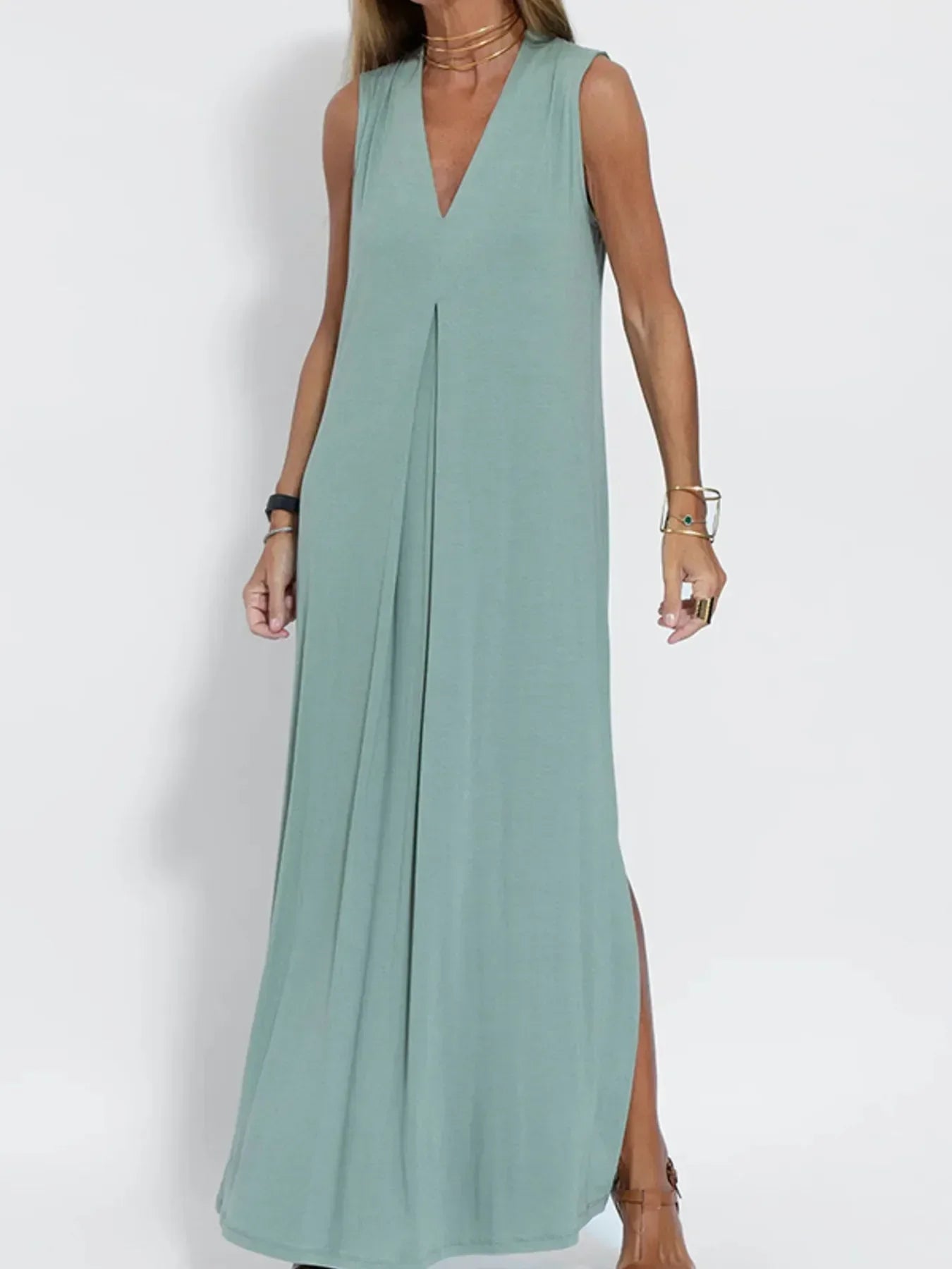 Maxi Dress Without Sleeves with V-Neck and Slit Plus Sizes