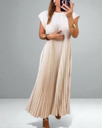 The Jolijn Pleated Dress