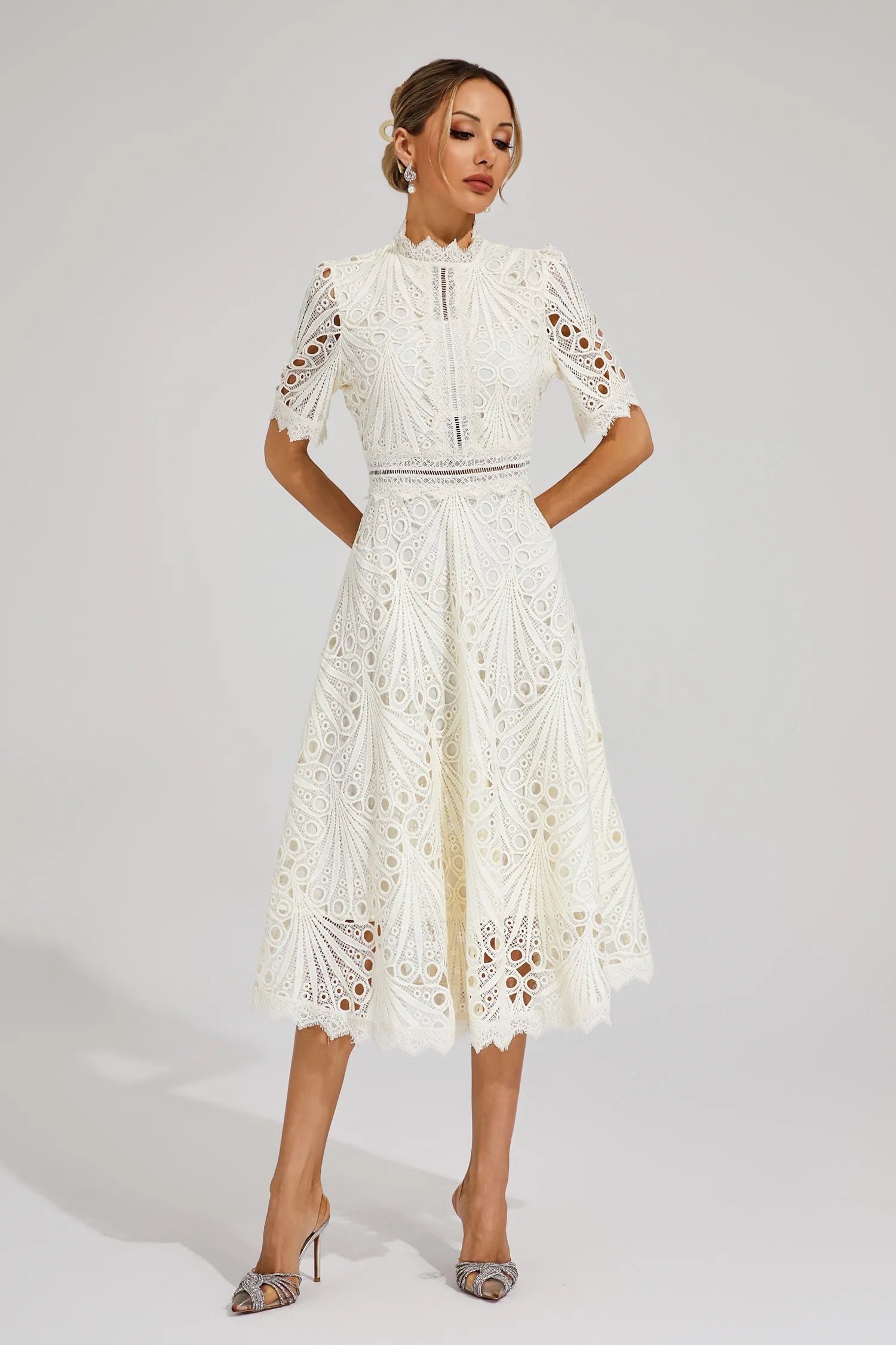 Leigh - Elegant Lace Midi Dress