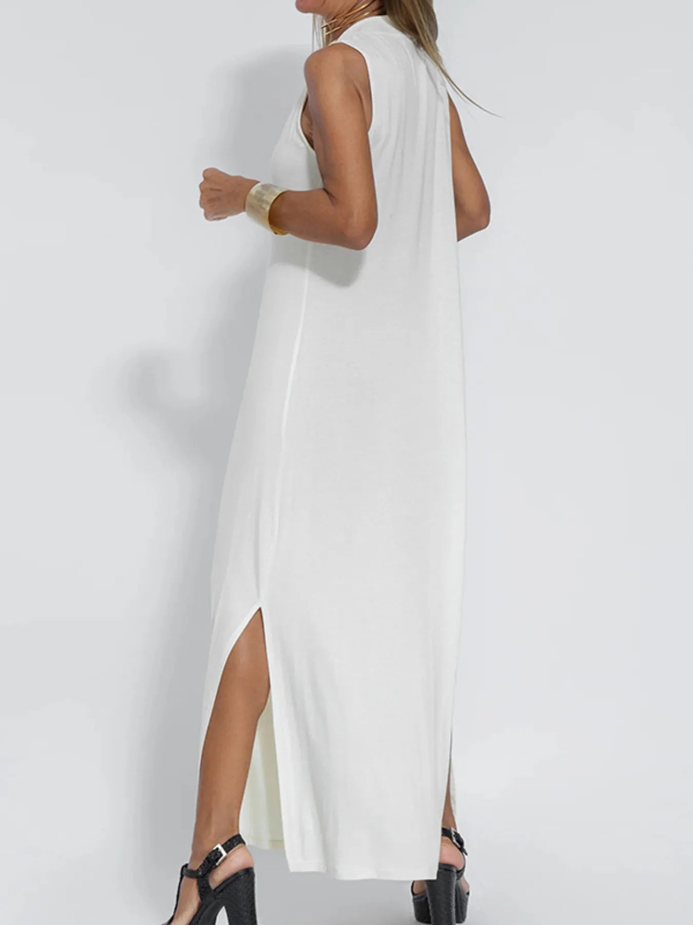 Maxi Dress Without Sleeves with V-Neck and Slit Plus Sizes