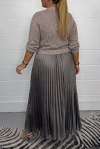 Claudia - Maxi dress with sweater and pleated skirt