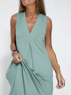 Maxi Dress Without Sleeves with V-Neck and Slit Plus Sizes