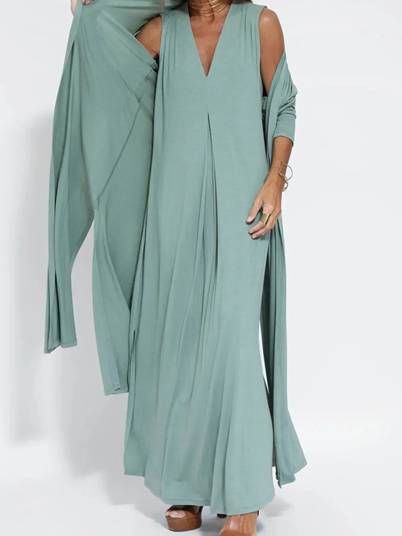 Maxi Dress Without Sleeves with V-Neck and Slit Plus Sizes