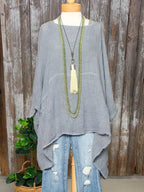 Aleria - Comfortable Loose Fit Pocketed Women's Top